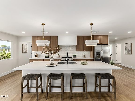 4th image of 19018 N 133RD Avenue