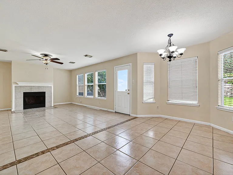 16102 Flatridge Ct — Photo 12