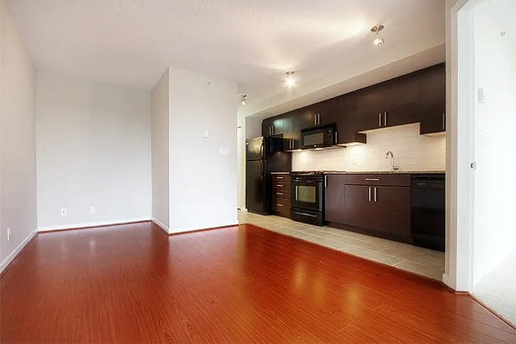 555 Delestre Ave #309 — Photo 9