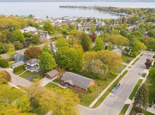 179 W Summit St, Harbor Springs, MI 49740