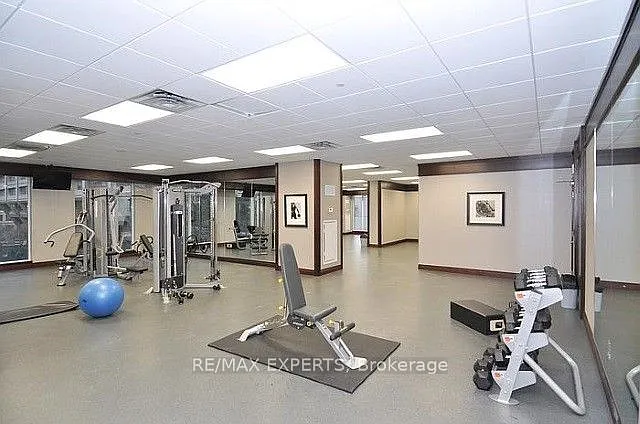 35 Balmuto St #803 — Photo 11