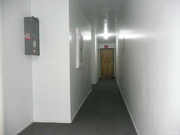 Top-Hallway