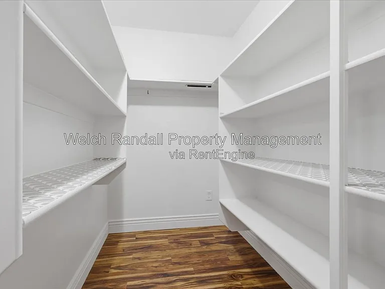 2106 E Sunnyvale Dr — Photo 10
