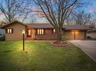 209 W 26th St, North Newton, KS 67117