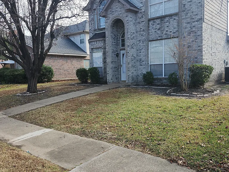 1506 Springwood Dr — Photo 2
