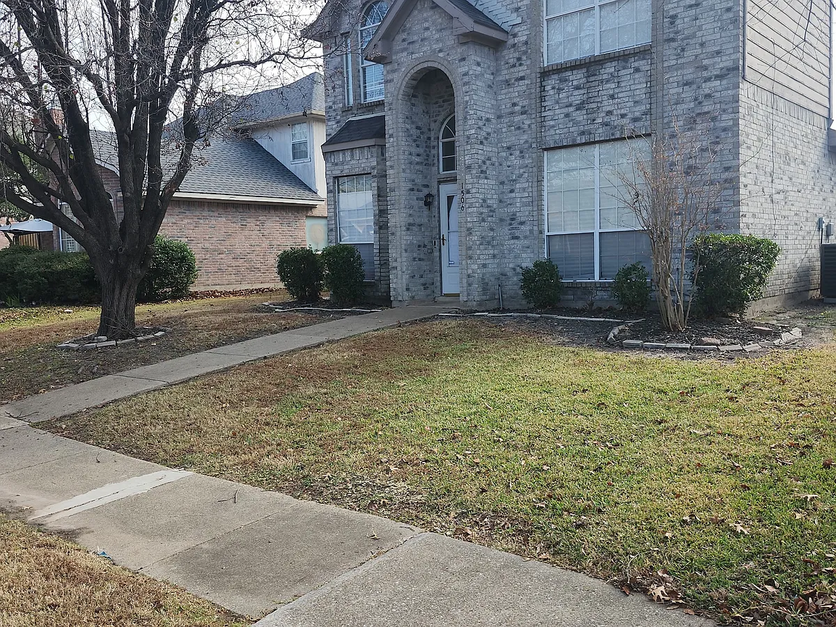 Building Photo - 1506 Springwood Dr