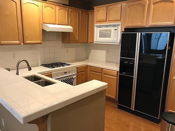 3rd image of 4380 Southwood Ct