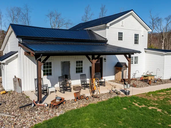 398 Zenith Rd, Nescopeck, PA 18635