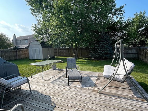 3rd image of 5828 Ashcroft Dr