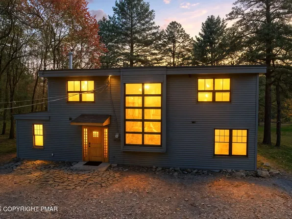 149 Pineknoll Dr, Lake Harmony, PA 18624