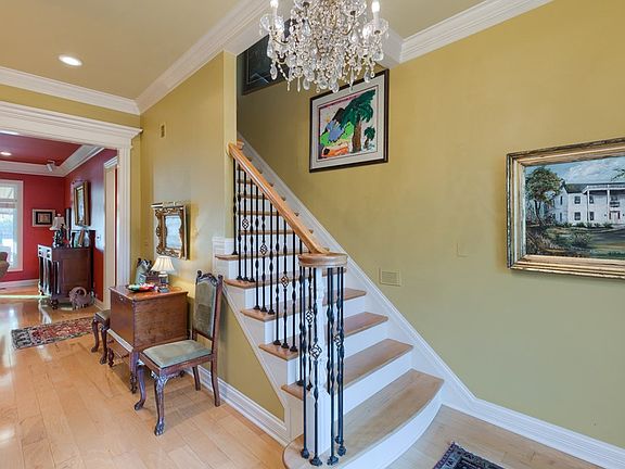 2nd image of 2521 Riverrun Cv