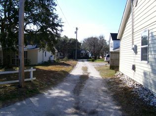 113-113A George Rose Ln, Harkers Island, NC 28531