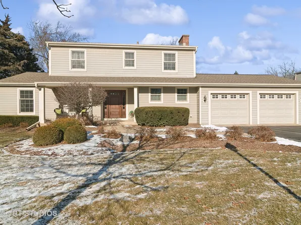 215 Bellingham Dr, Barrington, IL 60010