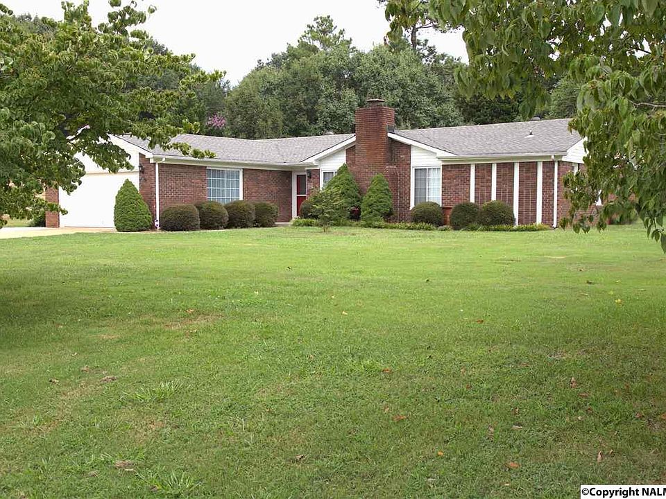 1st image of 209 Constitution Dr