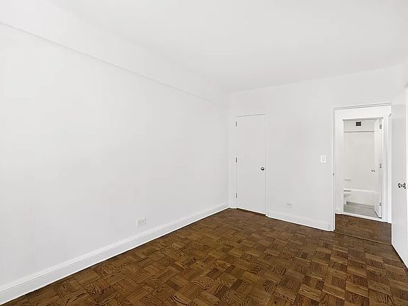 4th image of 40 Park Ave APT 6C