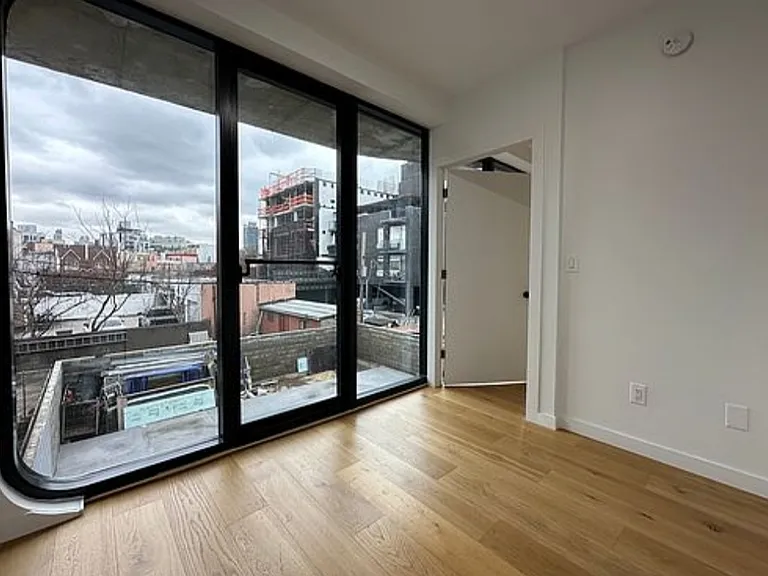 30-18 14th St #101 — Photo 3