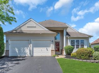 12 Neville Ct, Manchester, NJ 08759