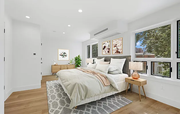 Sold by 5 Boro Realty Corp | media 32