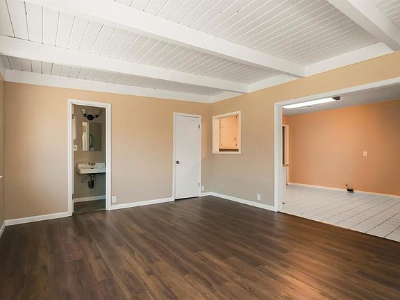 5th image of 432 E Essex St