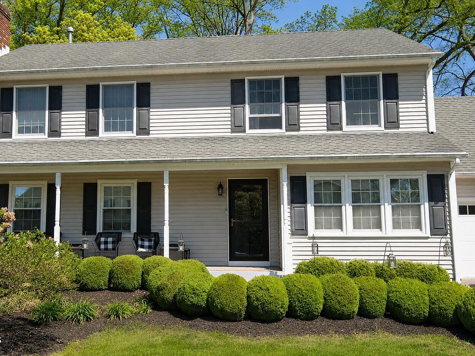 1st image of 18 Standish Drive