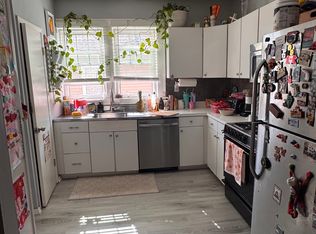 (Undisclosed Address), Woodbridge, NJ 07095