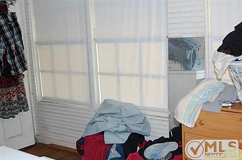 5th image of 810 Southwood Dr