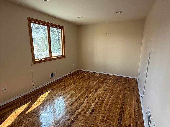 2nd image of 1432 E 66th St Floor 1