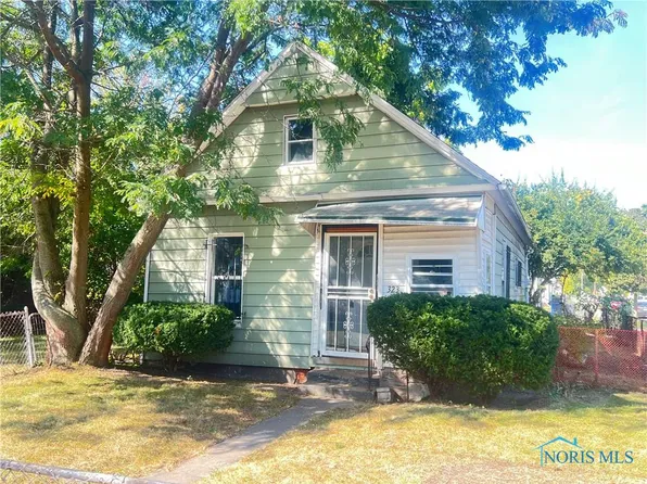 323 Pulaski St, Toledo, OH 43607