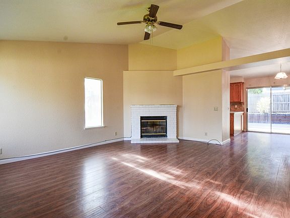 3rd image of 4124 Cedar Meadow Dr
