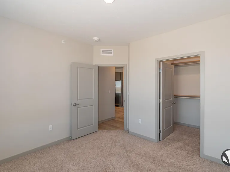 Chateau at Yankee Hill Apartments — Photo 50