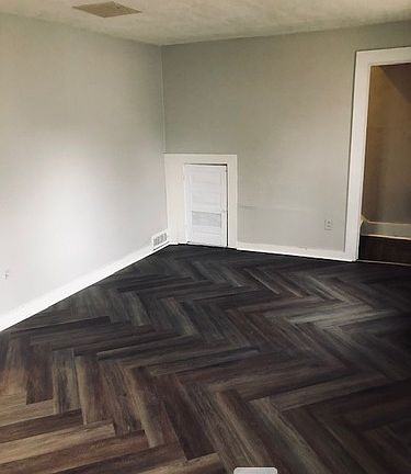 2nd image of 422 N Buckeye St #1/2