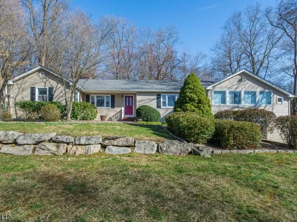 422 Terhune Dr, Wayne Twp., NJ 07470
