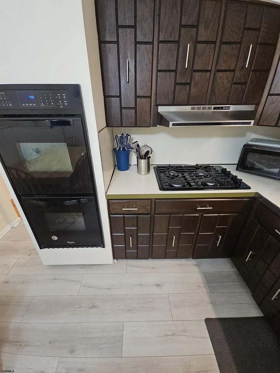 Building Photo - 6901 Ventnor Ave #2