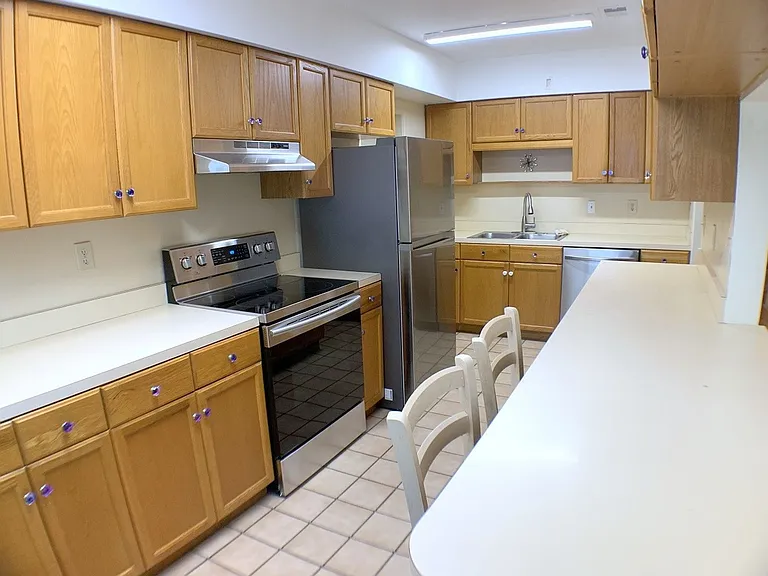 2814 W Price Ave — Photo 5