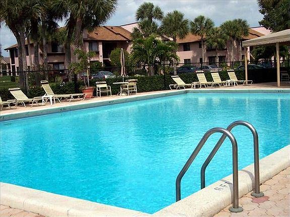 2nd image of 9350 SW 23rd St APT 4404