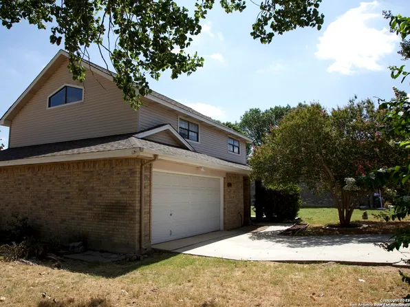 5022 Wedgewood Dr, Schertz, TX 78108