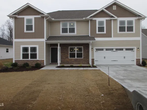 225 S Cousins Ct, Smithfield, NC 27577