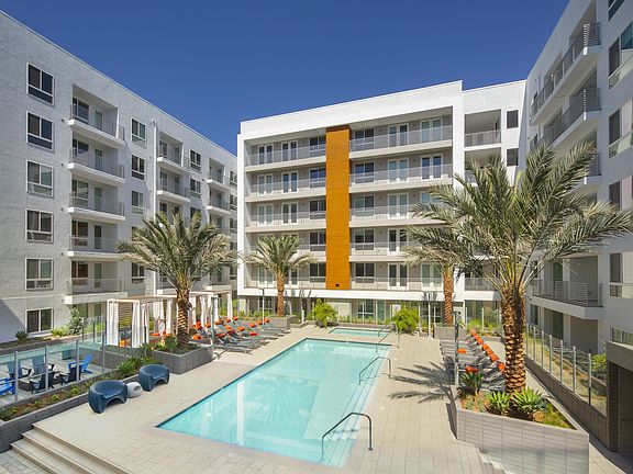 5th image of 6263 Topanga Canyon Blvd APT 226