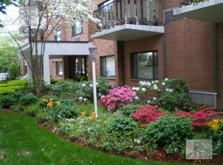 41 Williams St #305, Brookline, MA 02446