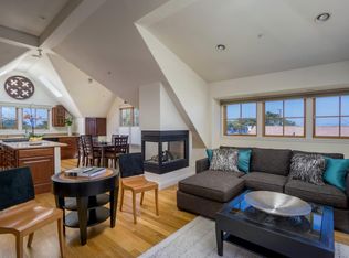 1008 Ripple Ave, Pacific Grove, CA 93950