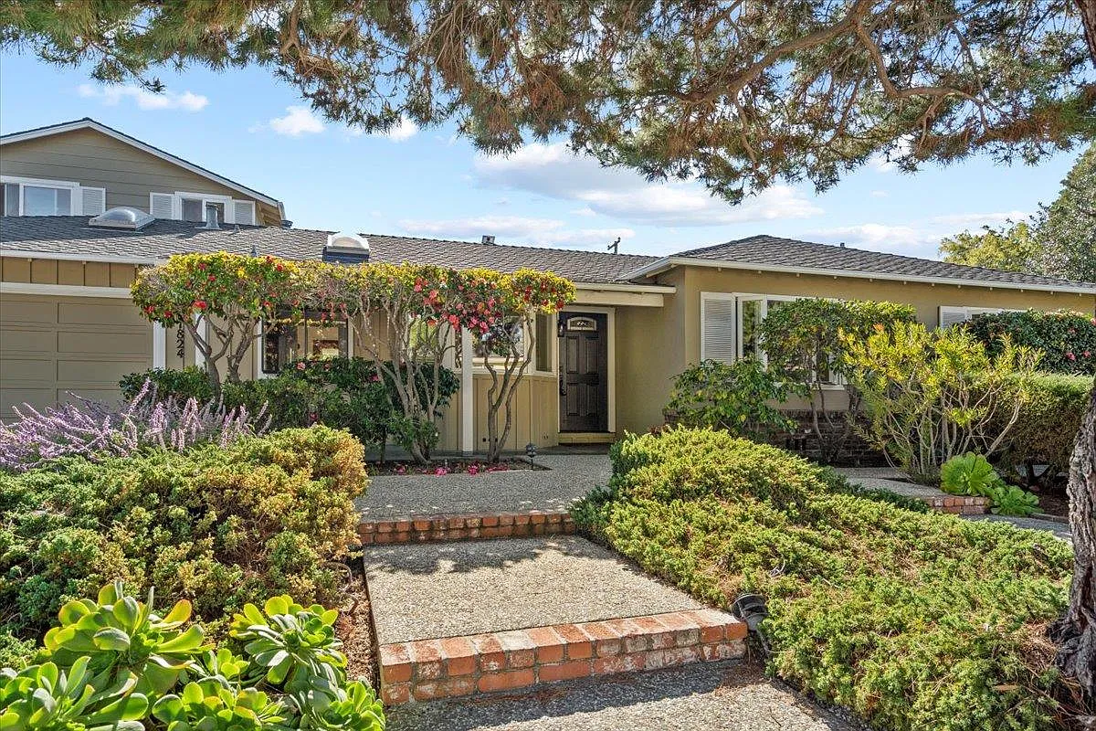 1824 Granger Ave photo 1