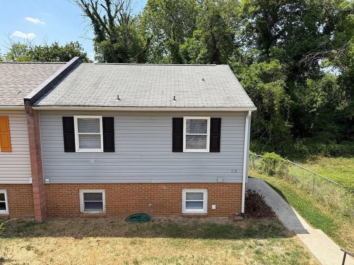 813 Ridge Street - Signing Special - Pet Friendly Home On A Secluded Lot! — Photo 2