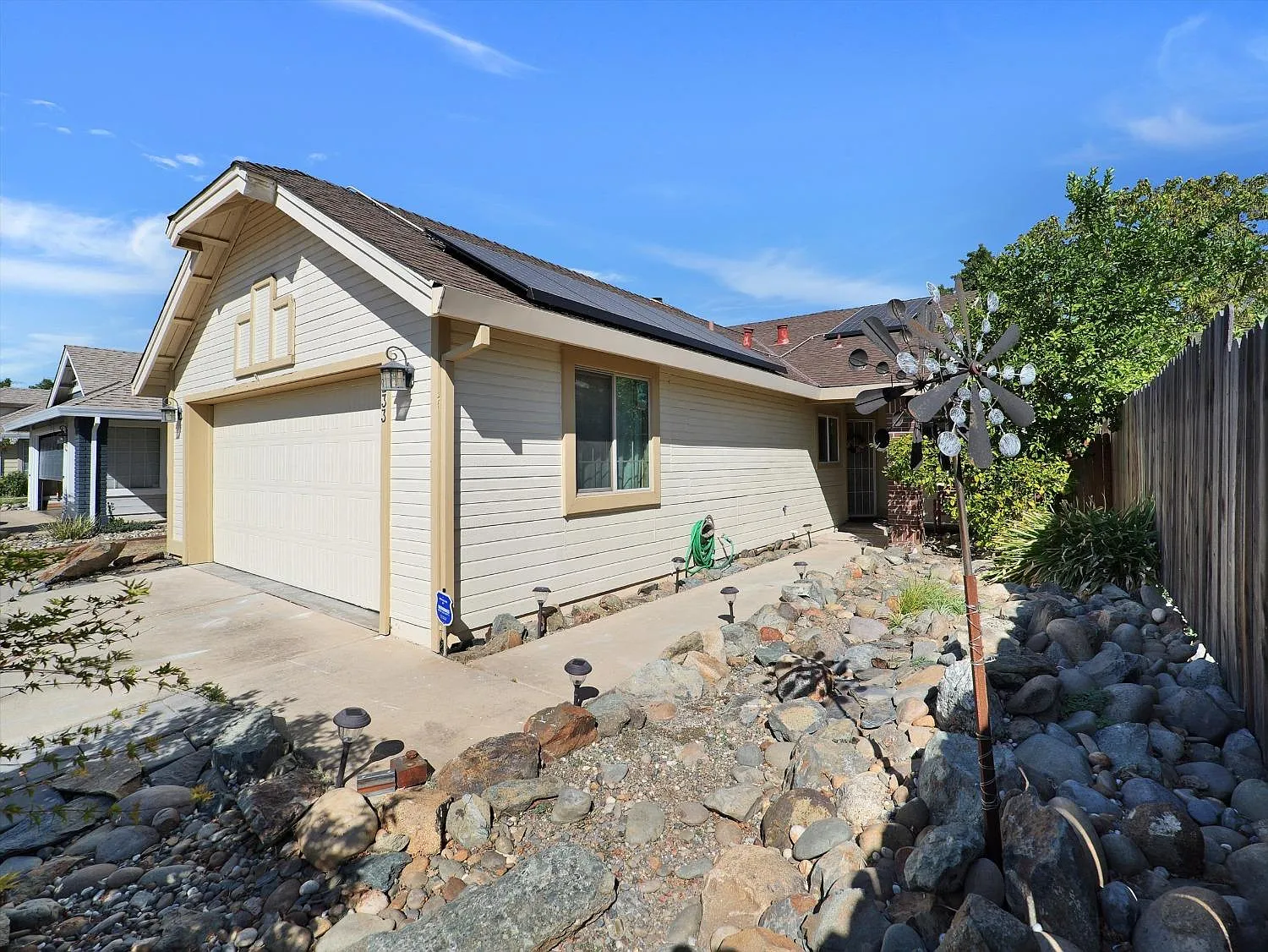 9233 Colonsay Way photo 1