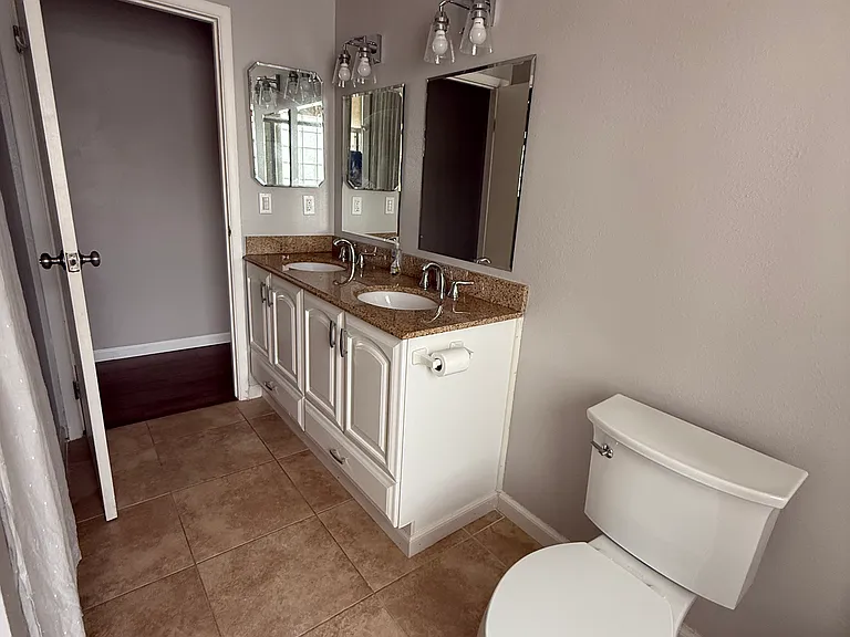 323 Sweetgum Ct — Photo 37