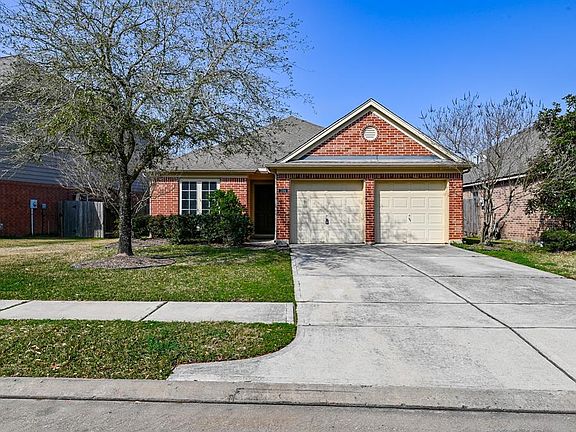 2nd image of 2106 Castle Gardens Ln