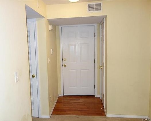 3rd image of 1133 Arbor Creek Dr APT 2D