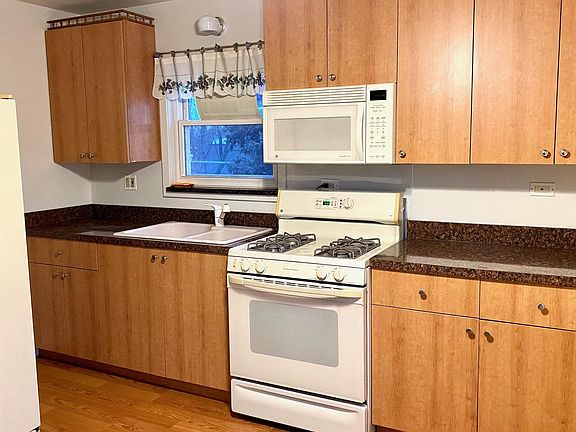 2nd image of 1037 Warner Ave APT 2