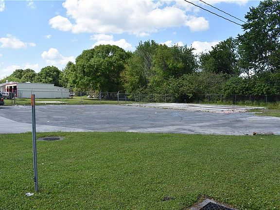 2nd image of 2540 E Main St