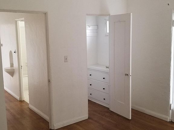 2nd image of 3673 Georgia St