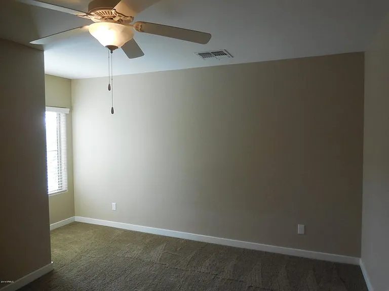1131 E Cedar St — Photo 17